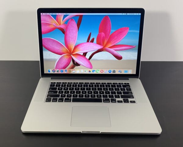 MacBook 4